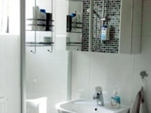 Kylpyhuonesaneeraus - Kylpyhuonesaneeraus - I Vanhaistentie, Helsinki